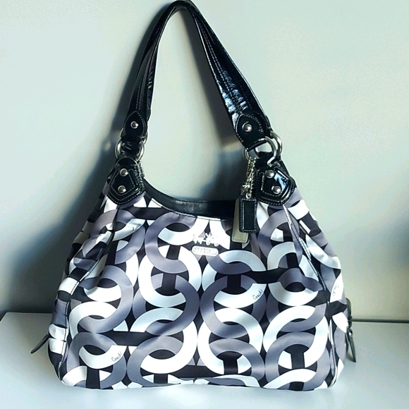 Coach chainlink shoulder bag - Picture 1 of 13